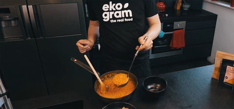 Kokosowy dal z czerwonej soczewicy