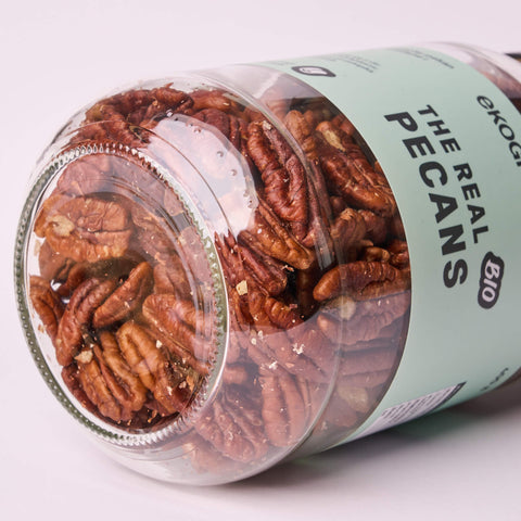 Orzechy Pecan BIO 400g - spód szklanego słoika - Ekogram