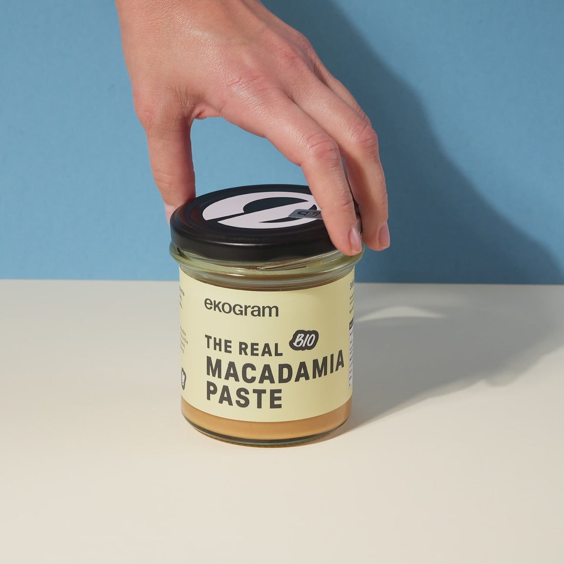 Pasta z orzechów makadamia